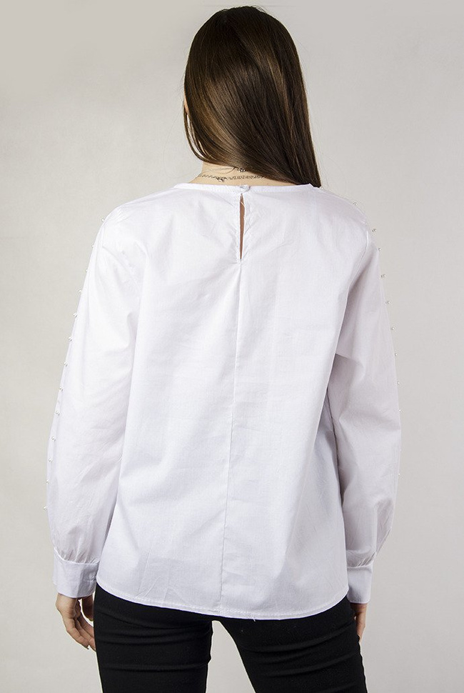 Biała bluzka koszulowa z perełkami