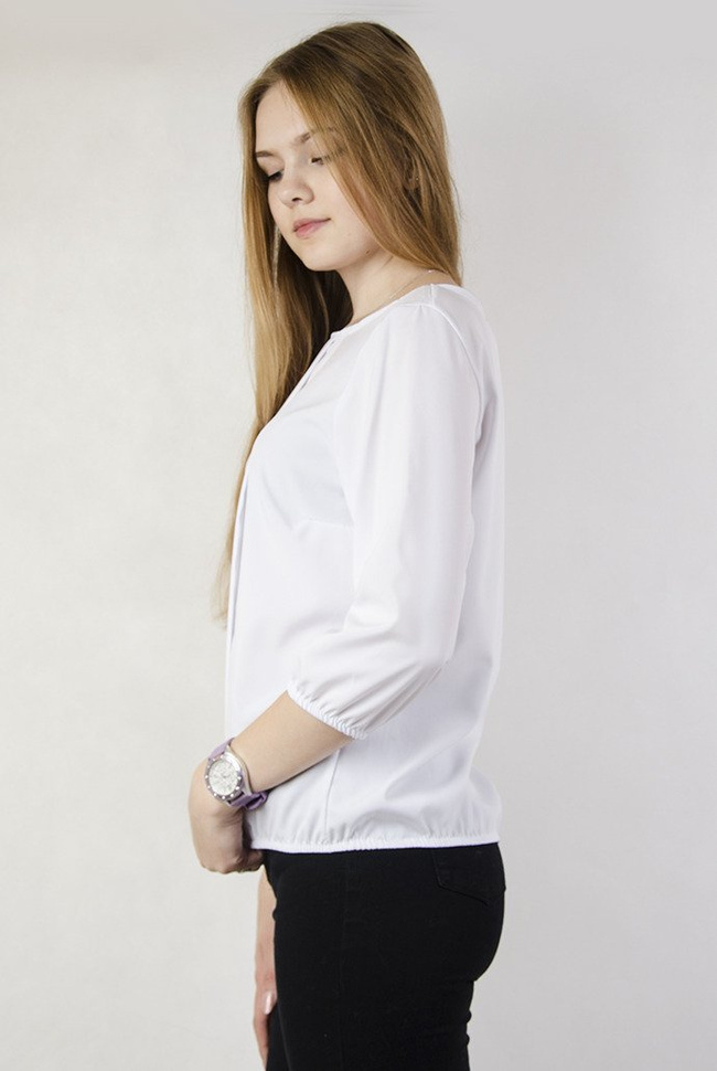 Biała bluzka z zakładką