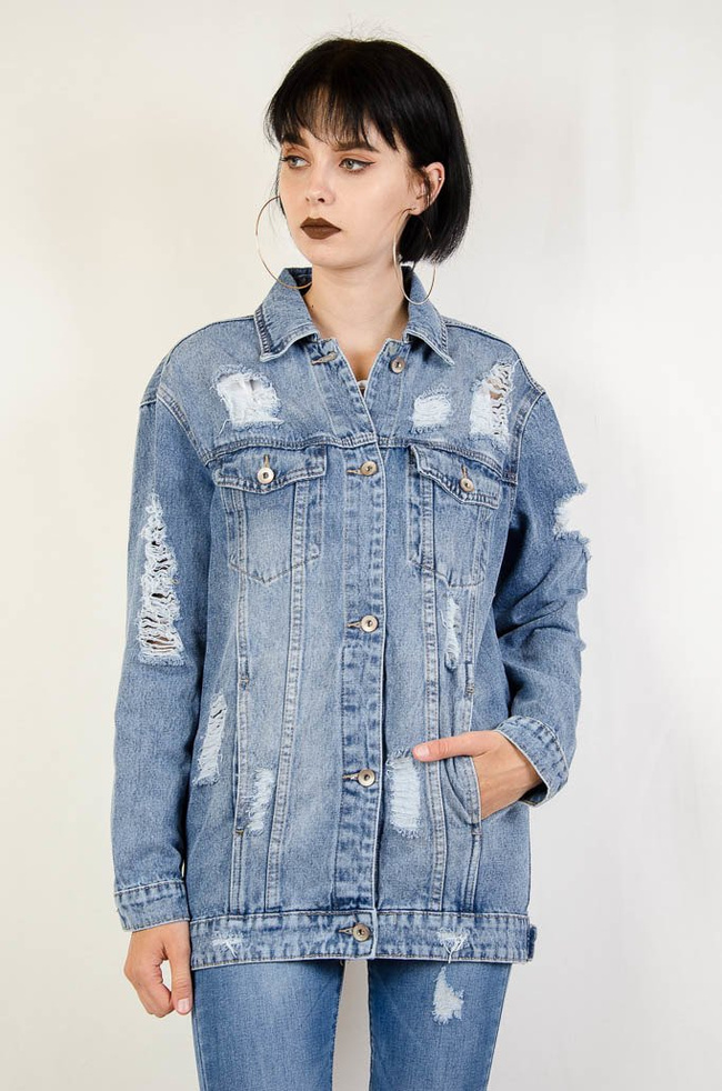 Kurtka jeansowa dłuższa z licznymi przetarciami