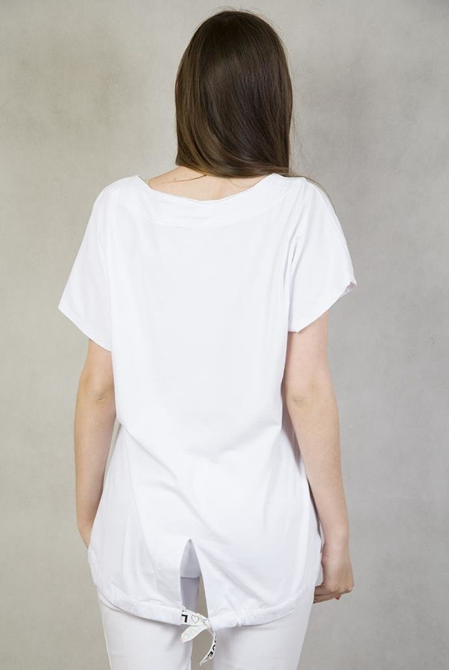 Biała bluzka z sercem