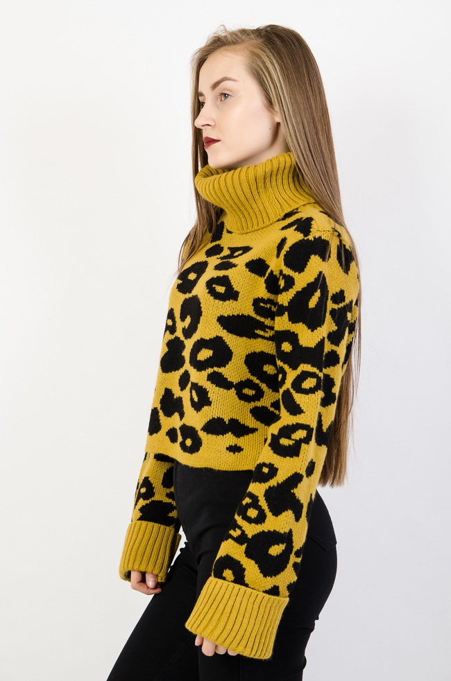 Musztardowy sweter w cętki