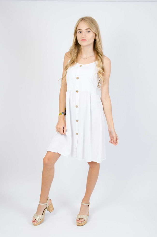 Biała sukienka na cienkich ramiączkach