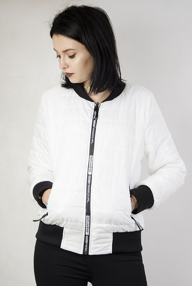 Biała, pikowana kurtka z białymi wstawkami