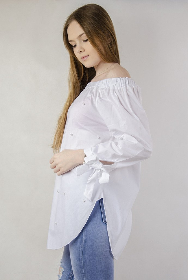 Biała bluzka a'la hiszpanka z koralikami