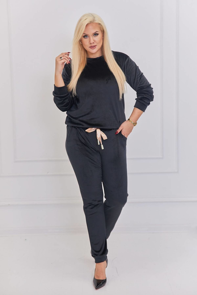 CZARNY KOMPLET DRESOWY WELUROWY Z OZDOBNĄ NASZYWKĄ- PLUS SIZE