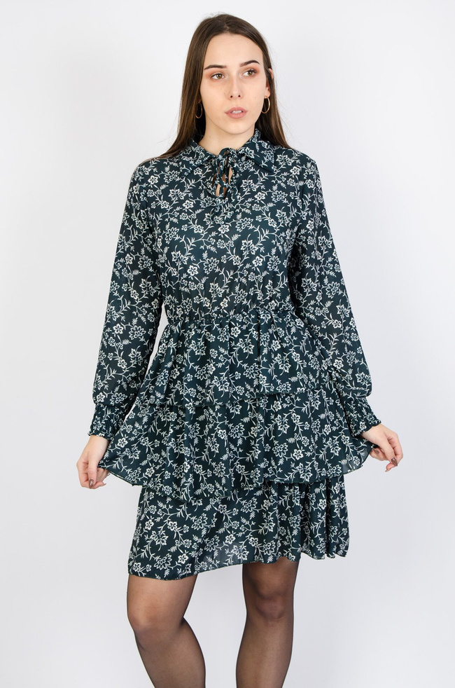 ZIELONA SUKIENKA W KWIATY