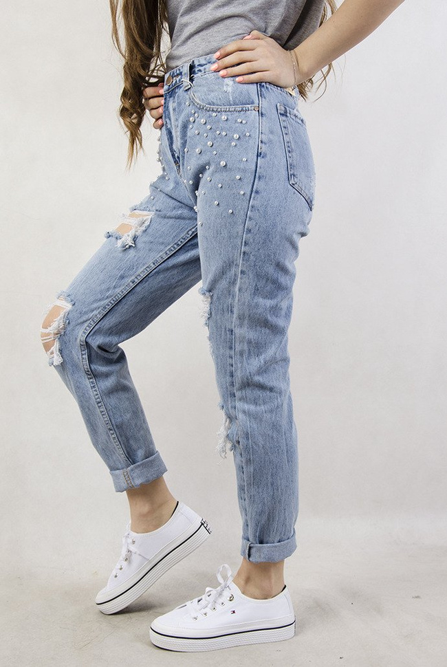 Spodnie jeansowe typu boyfriend z perełkami
