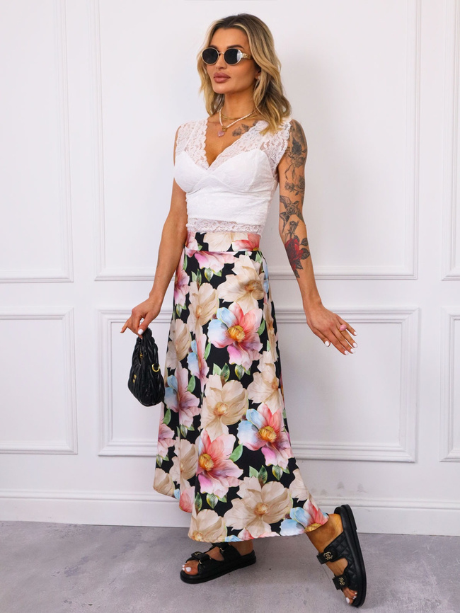 SPÓDNICA MIDI W KWIATY- CZARNA