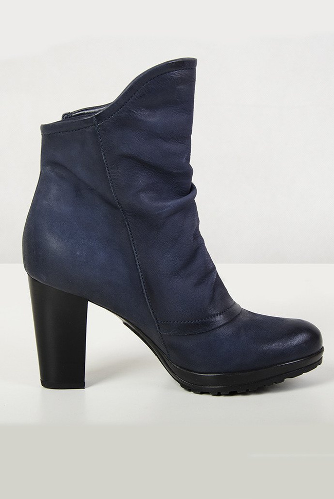 Venezia Granatowe botki ocieplane