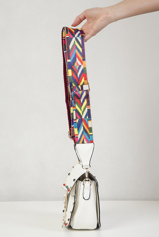 Biała torebka z kolorowym paskiem