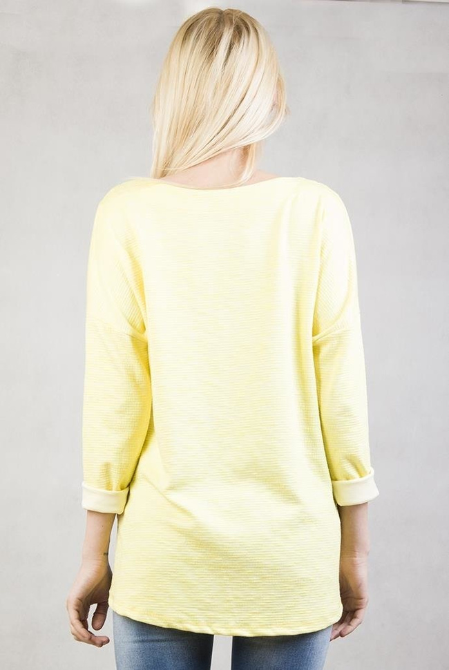 Żółta bluzka