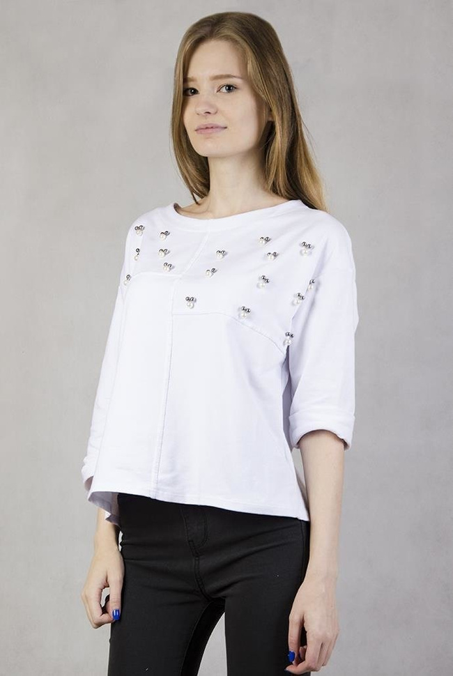 Biała bluzka z koralikami i rękawem 3/4