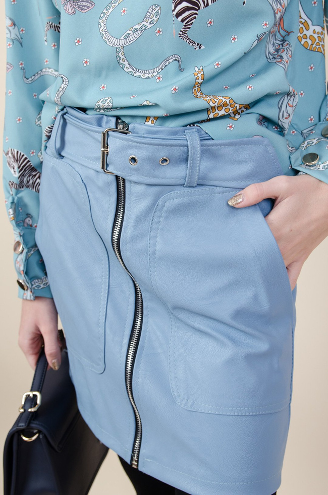 Niebieska trapezowa spódnica z zamkiem na środku-imitacja skóry