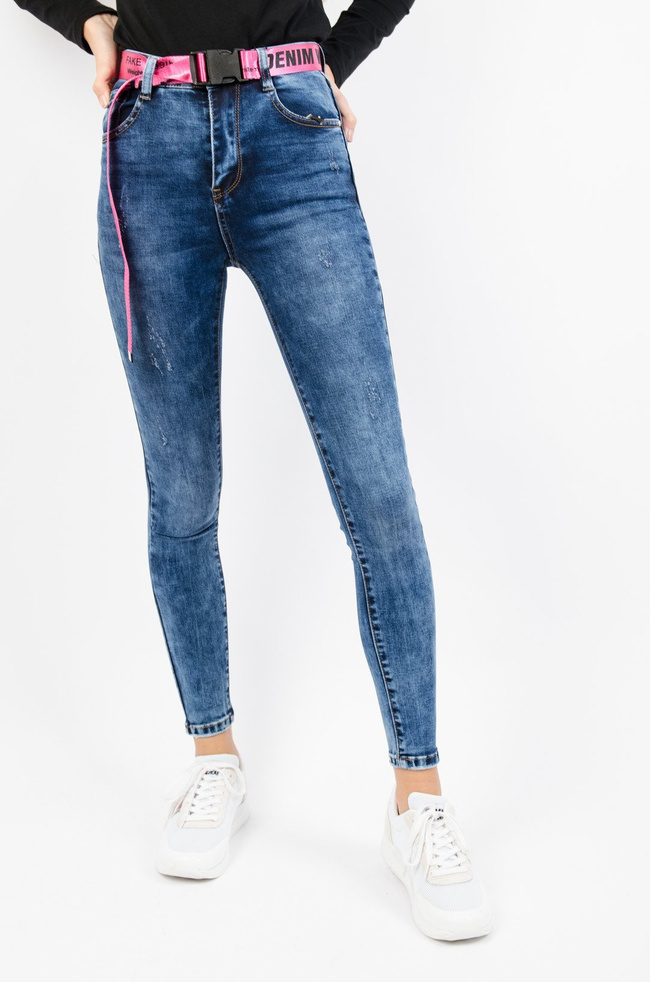 Spodnie jeansowe z różowym paskiem