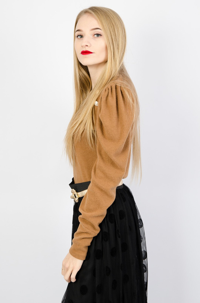 BRĄZOWA BLUZKA Z BUFIASTYMI RĘKAWAMI