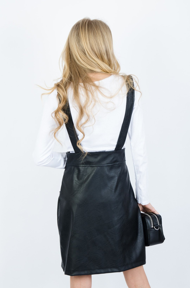 CZARNA SPÓDNICA OGRODNICZKA Z IMITACJI SKÓRY +BIAŁA BLUZKA