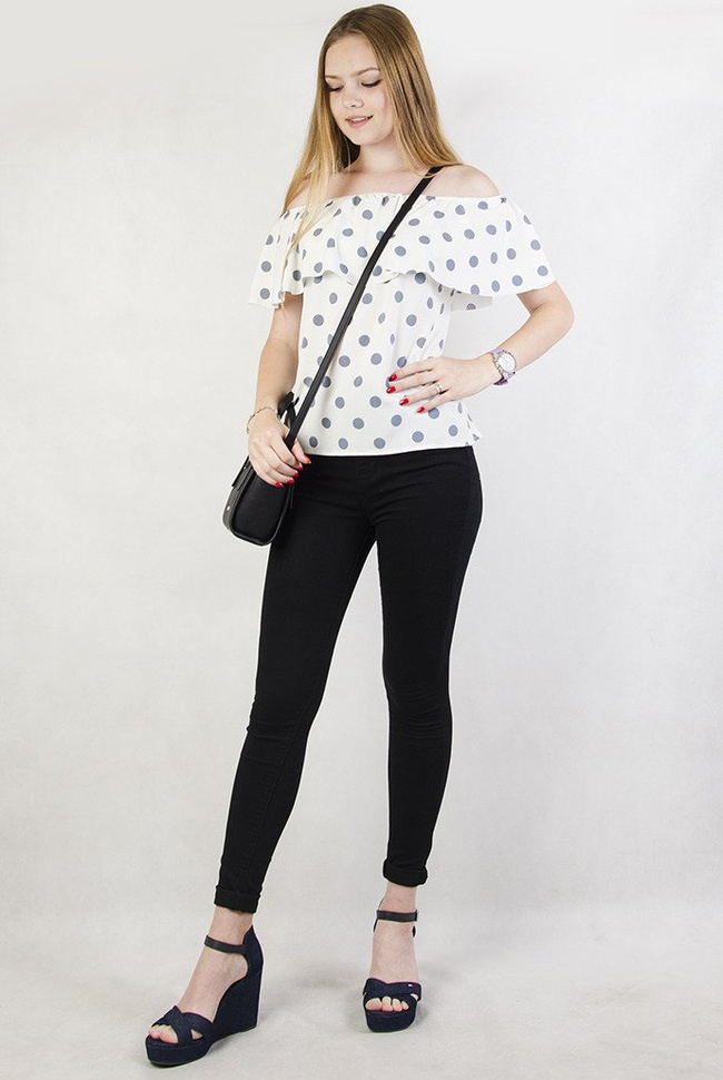 Biała bluzka hiszpanka w grochy