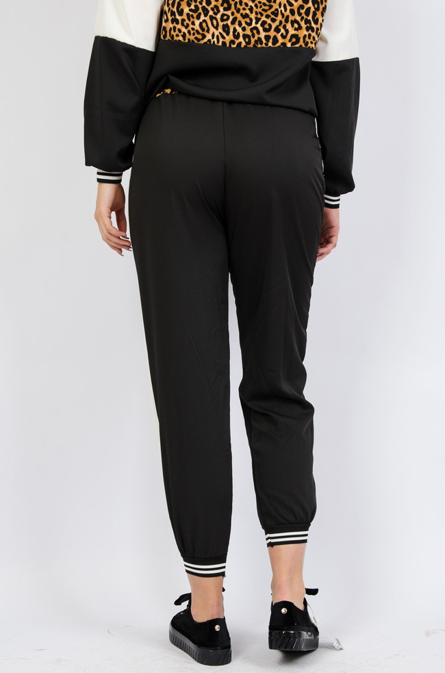 Komplet dresowy z elementami panterki