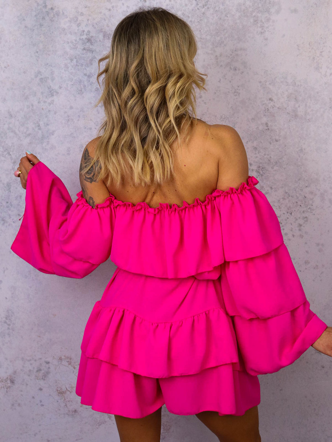 KOMBINEZON HISZPANKA Z FALBANAMI I PASKIEM- FUKSJA