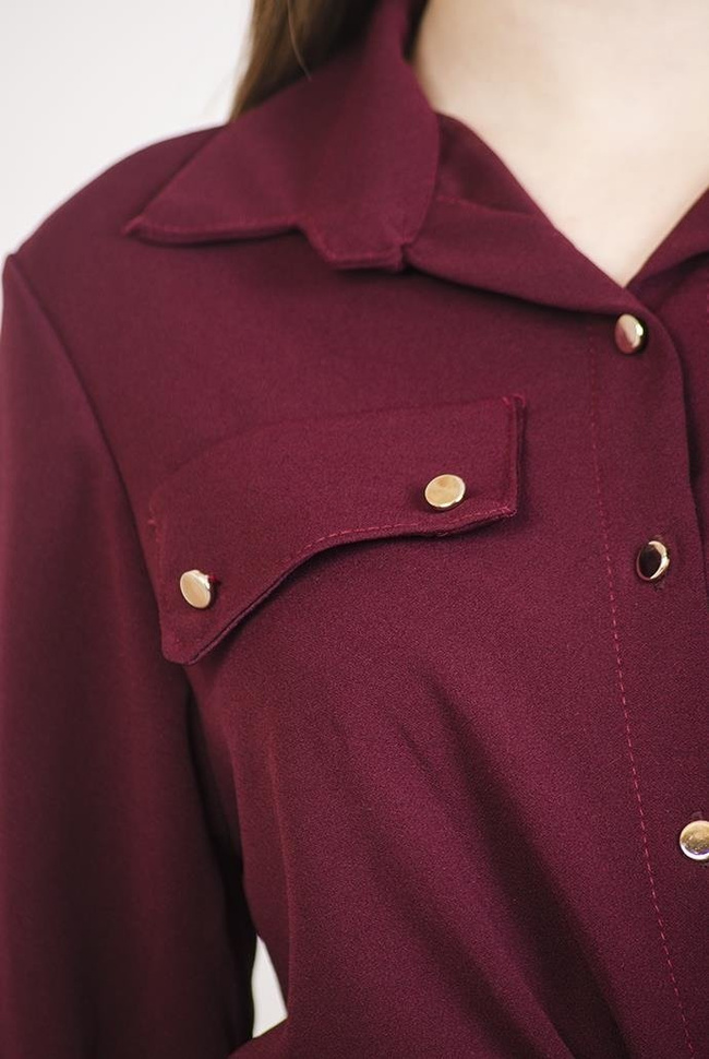 Bordowa sukienka ze ściągaczem w talii