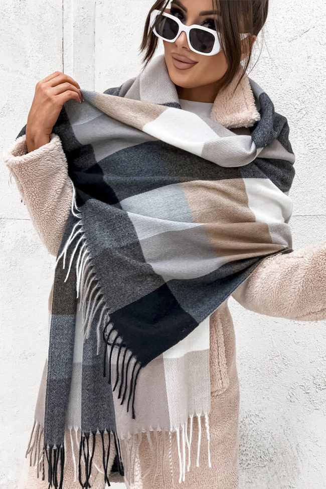 SZAL W KRATĘ Z FRĘDZLAMI- CZARNY