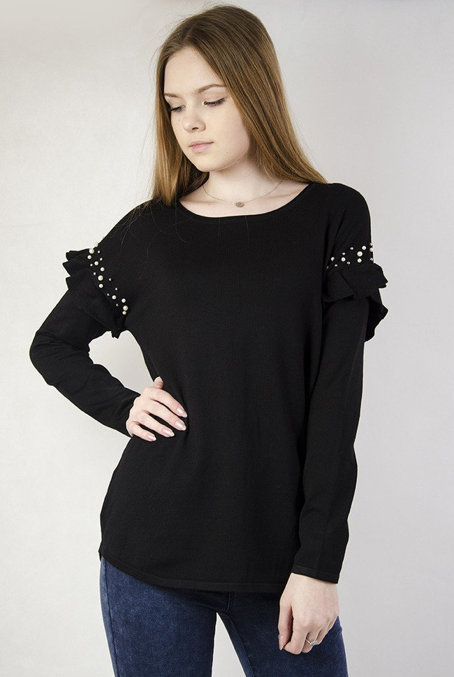 Czarny sweterek z falbanką przy rękawie