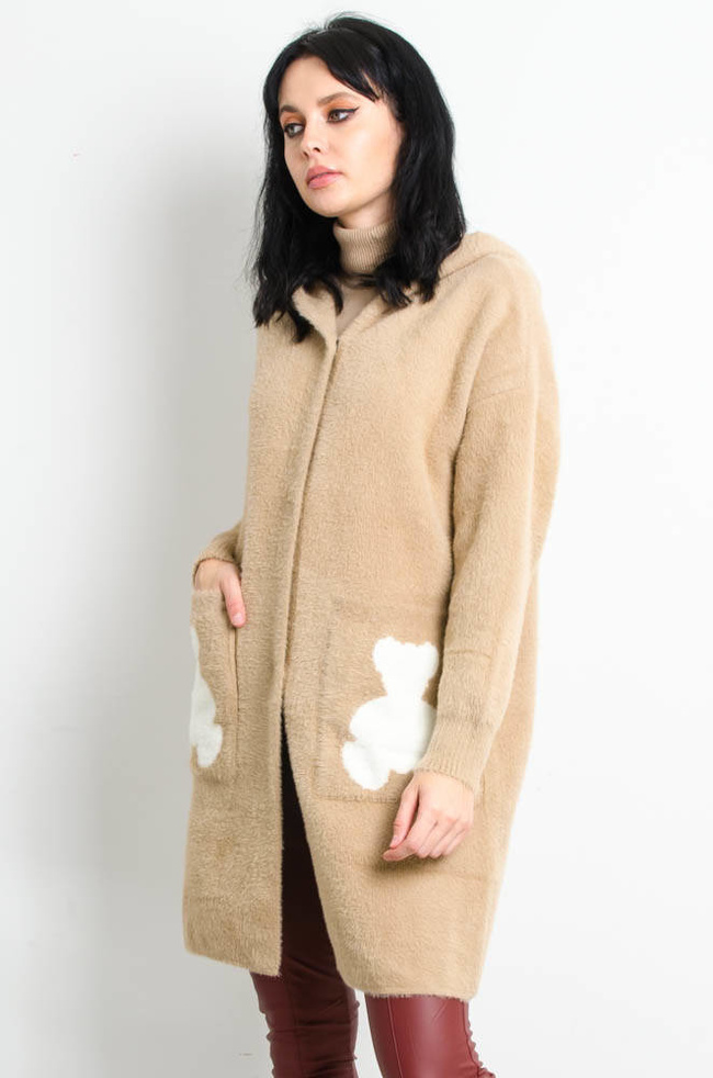 JASNO BRĄZOWY PŁASZCZ ALPAKA Z MISIEM