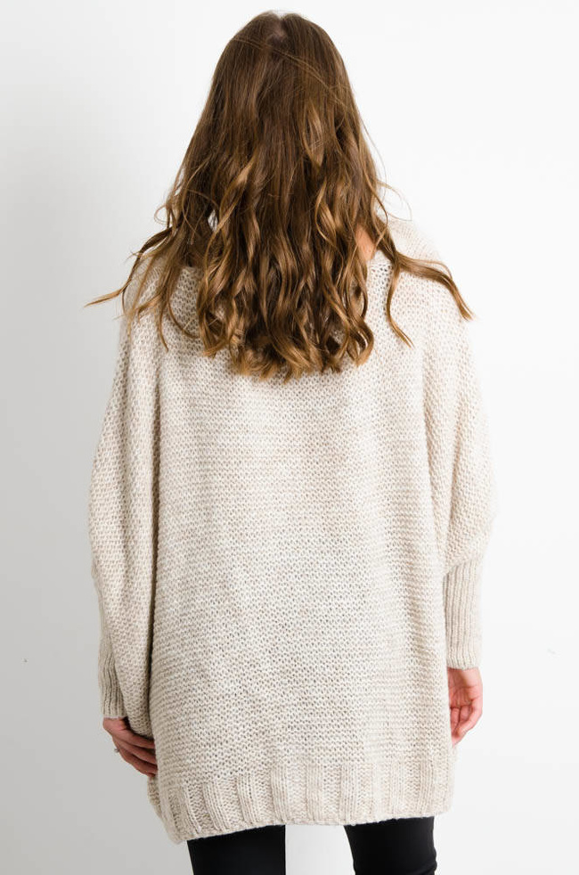 BEŻOWY OVERSIZOWY SWETER