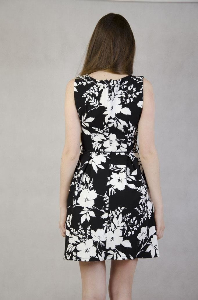 Sukienka czarna w białe kwiaty