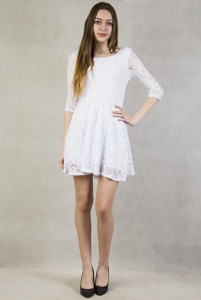 Biała sukienka koronkowa