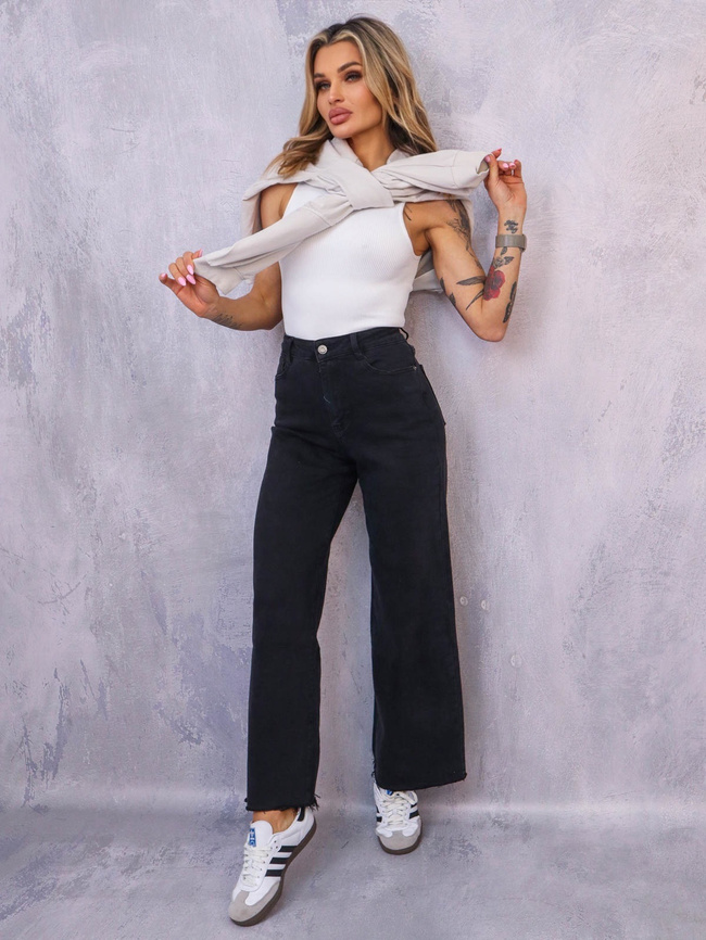 CZARNE SPODNIE JEANSOWE Z SUROWYMI,SZEROKIMI NOGAWKAMI I WYSOKIM STANEM