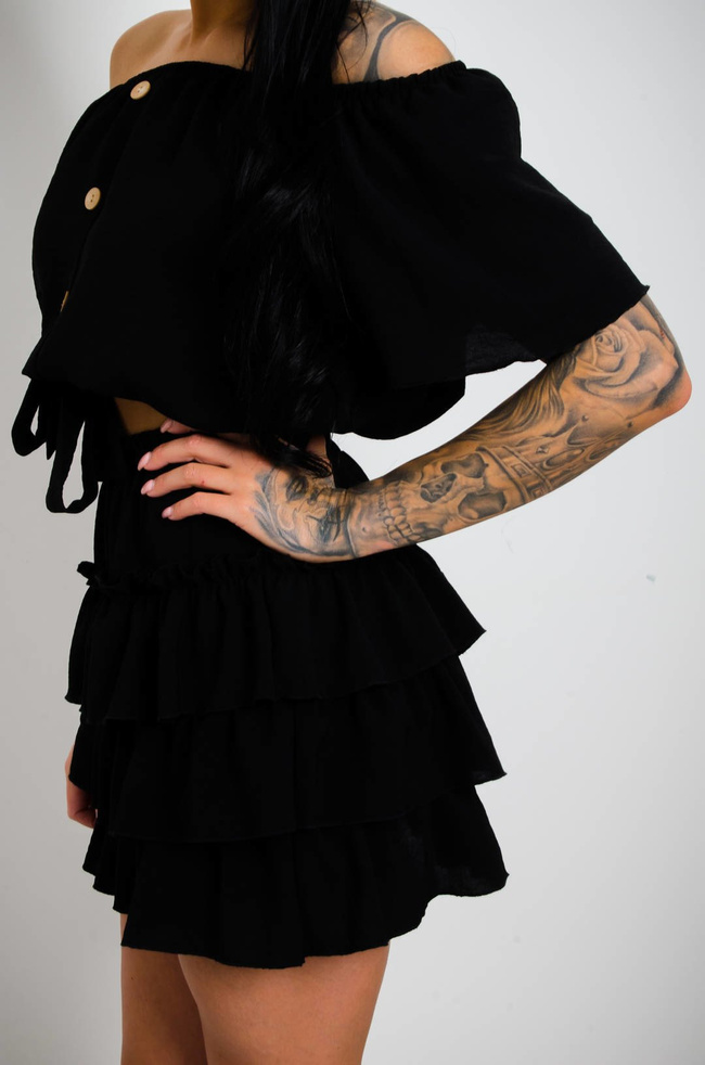 CZARNA KRÓTKA BLUZKA Z WIĄZANIEM