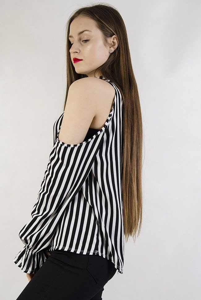 Bluzka w czarno białe pionowe paski