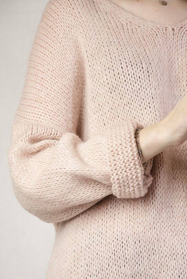  Luźny oversizowy sweter w kolorze różowym