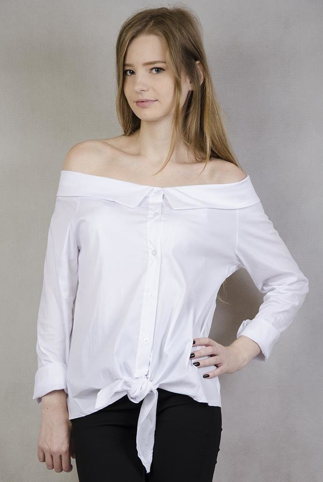 Koszula z szerokim kołniererzem, wiązana na dole