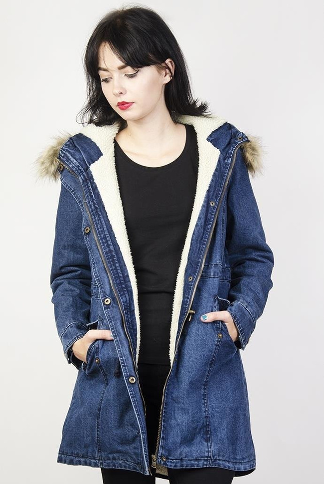 Parka jeansowa ocieplana białym futerkiem