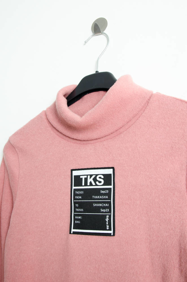 RÓŻOWY GOLF Z NASZYWKĄ