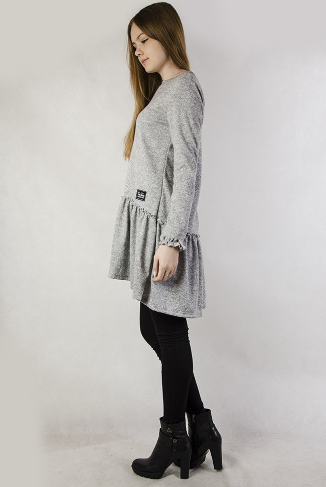 Jasnoszara tunika z rozkloszowanym dołem
