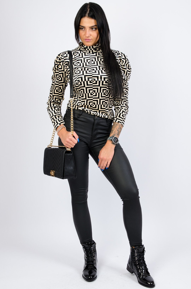 Beżowo-czarna welurowa bluzka z półgolfem