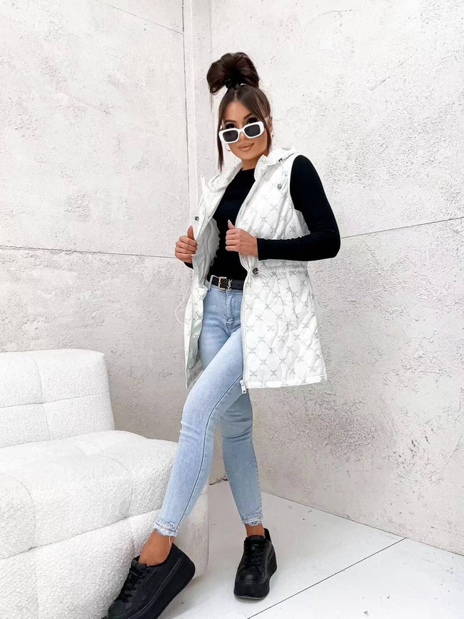 BIAŁA KAMIZELKA WE WZORY Z KAPTUREM