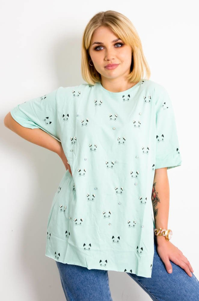 ZIELONY OVERSIZOWY T-SHIRT KOTEK Z KORALIKAMI