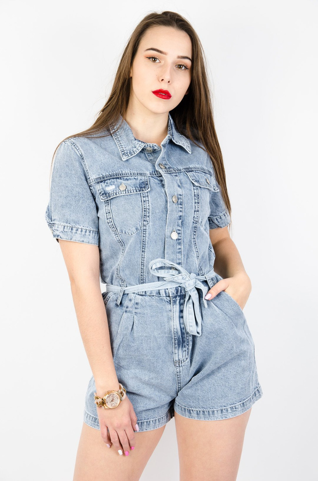 JASNY DEKATYZOWANY KOMBINEZON