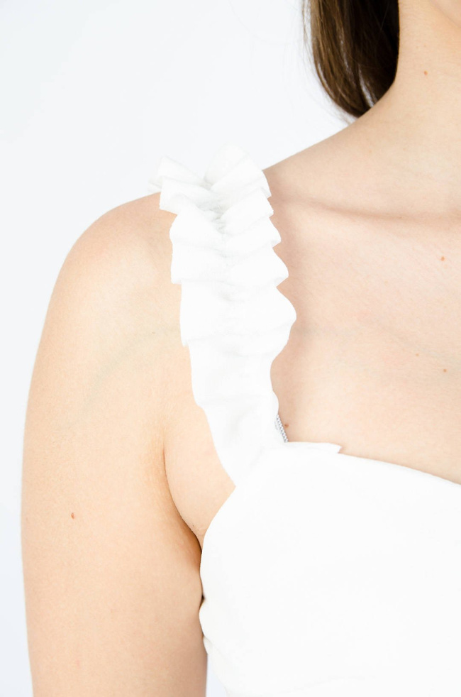 BIAŁE BODY NA RAMIĄCZKA Z FALBANKAMI 