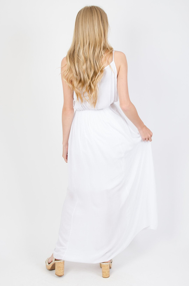 Biała długa sukienka obszyta cekinami