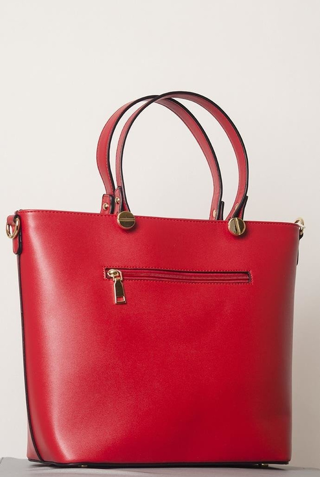 Duża intensywnie czerwona torebka o gładkiej teksturze