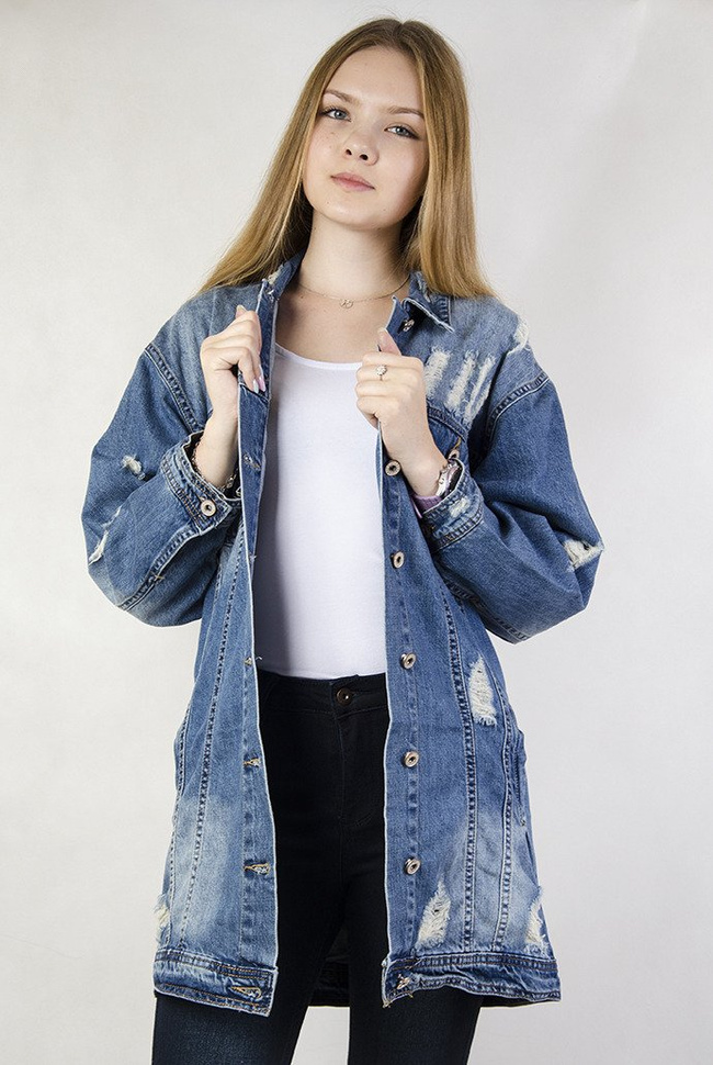 Kurtka jeansowa z drobnymi przetarciami