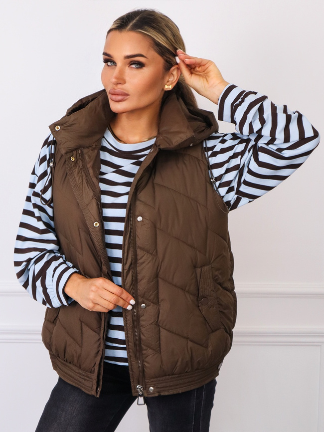 PIKOWANA KAMIZELKA Z KAPTUREM I ZATRZASKAMI PO BOKACH- BRĄZOWA