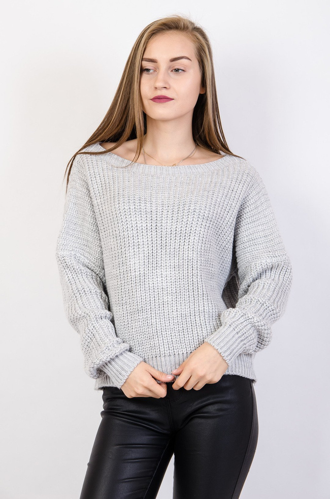 Szary sweter wiązany na plecach