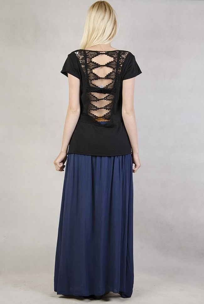 Bluzka czarna z ozdobnymi koronkowymi plecami