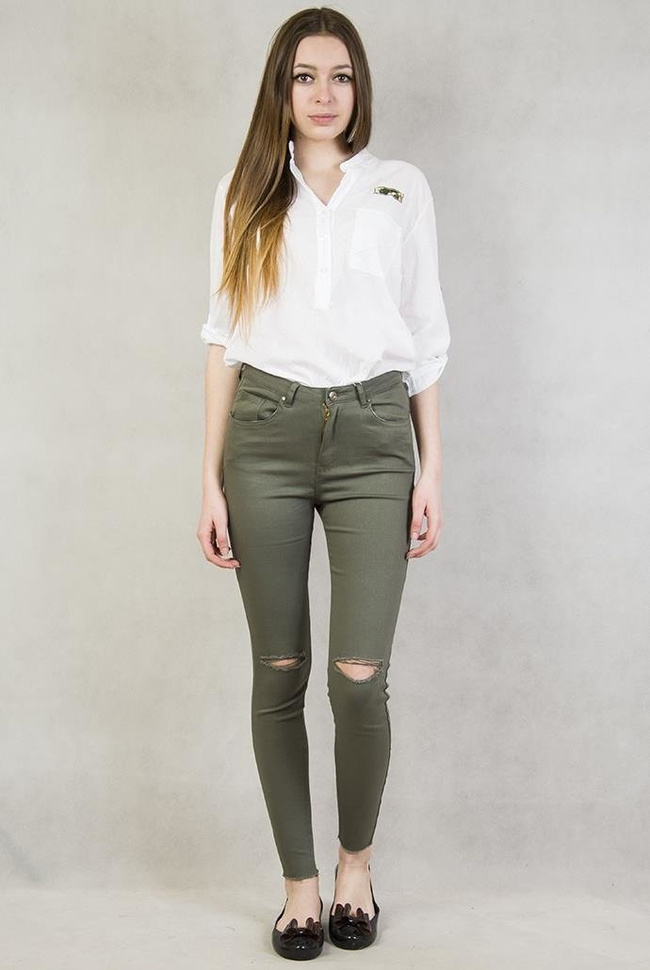 koszula  biała w stylu  militarnym z naszywkami